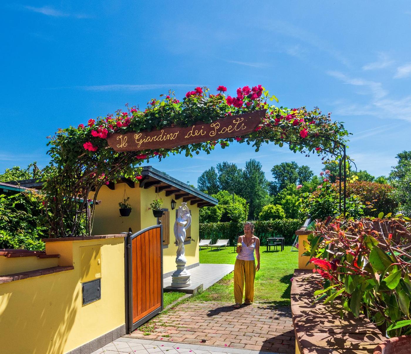 B&B Il Giardino Dei Poeti And Apartaments Lucca Exterior photo