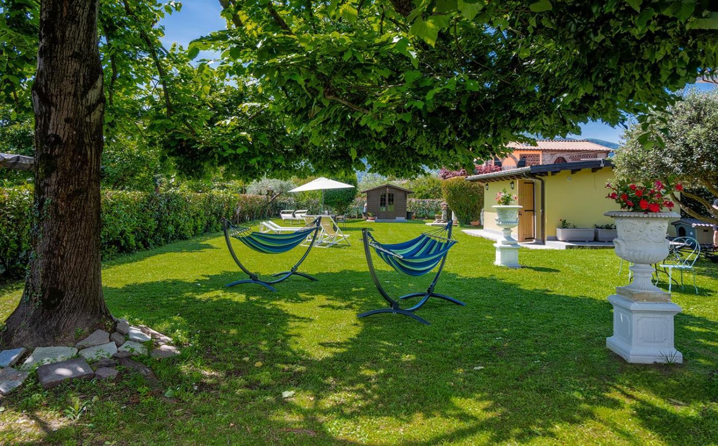 B&B Il Giardino Dei Poeti And Apartaments Lucca Exterior photo